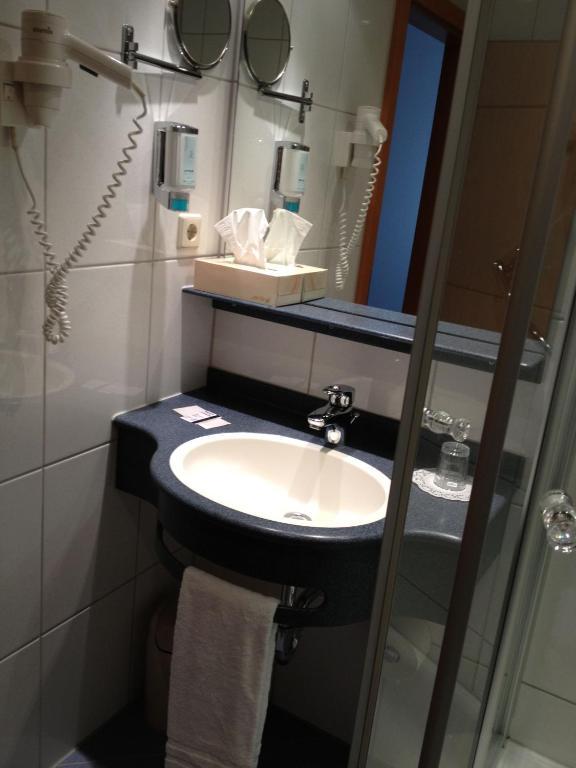 Privat Hotel Riegele Augsburgo Habitación foto